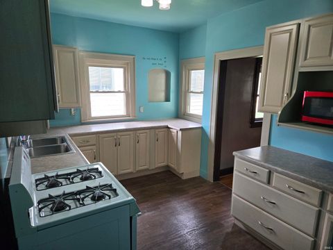 Tiny photo for 1911 E Broadway, Logansport, IN 46947 (MLS # 202618886)
