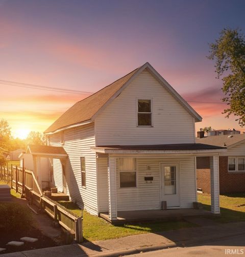 Photo of 1112 W 2nd Street, Mount Vernon, IN 47620 (MLS # 202546994)