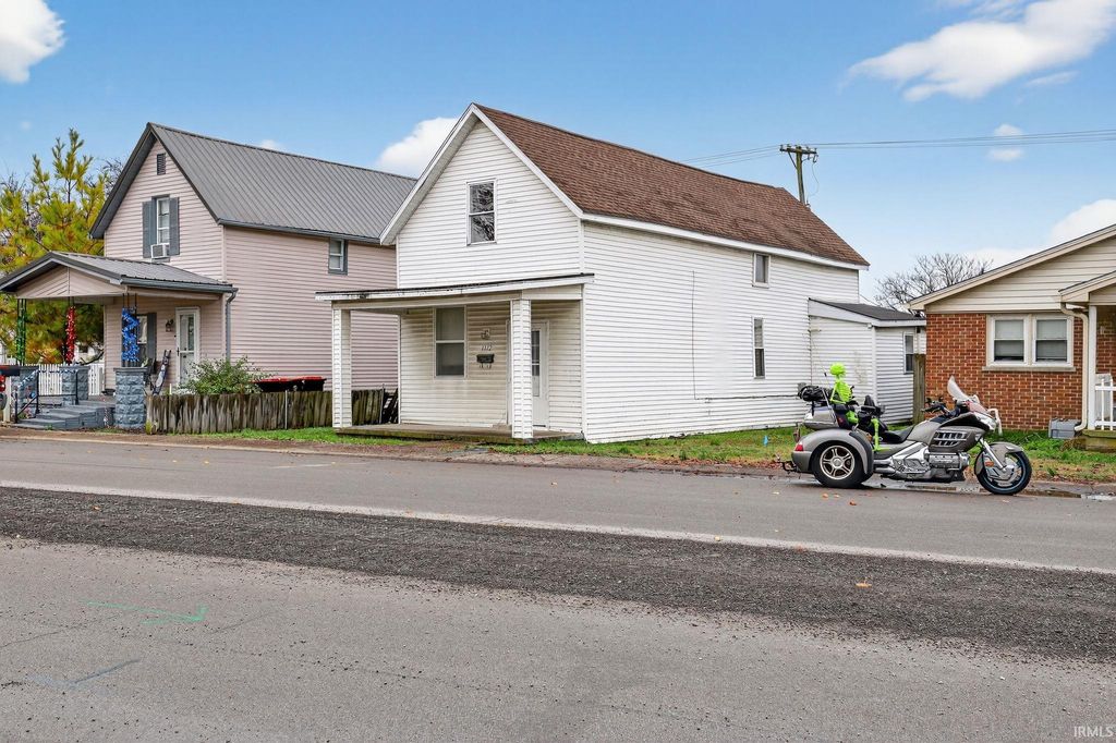 Photo of 1112 W 2nd Street, Mount Vernon, IN 47620 (MLS # 202546994)