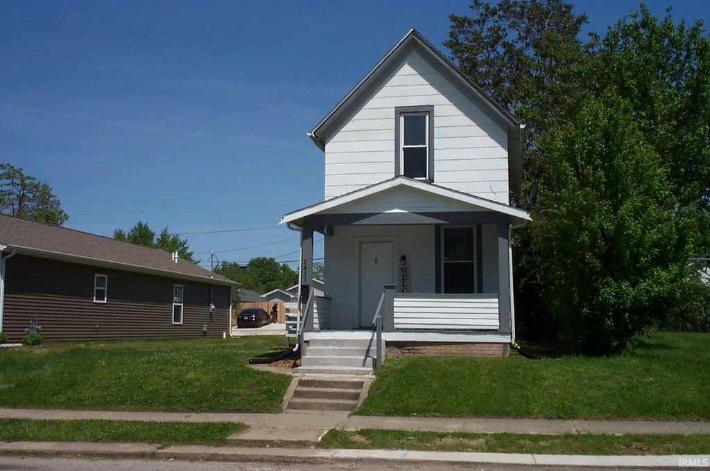Photo of 2421 Winter Street, Fort Wayne, IN 46803 (MLS # 202619947)