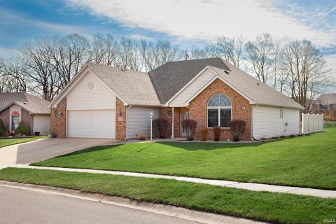 226 Broadmore Circle, Angola, IN 46703 - #: 202513798