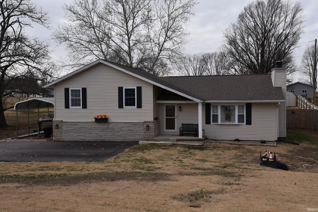 Photo of 9 Locksley Ct, Bedford, IN 47421 (MLS # 202541631)