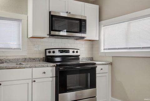 Tiny photo for 17503 Wayne Street, Zanesville, IN 46799 (MLS # 202605317)