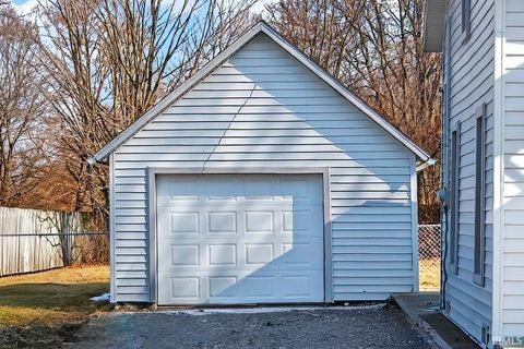 Tiny photo for 17503 Wayne Street, Zanesville, IN 46799 (MLS # 202605317)