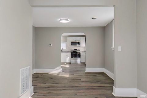 Tiny photo for 17503 Wayne Street, Zanesville, IN 46799 (MLS # 202605317)