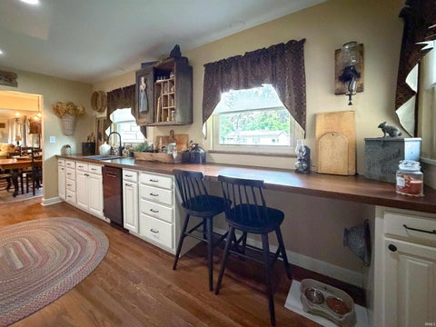 Tiny photo for 721 MAPLECREST Avenue, Kokomo, IN 46902 (MLS # 202639217)