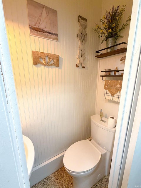 Tiny photo for 721 MAPLECREST Avenue, Kokomo, IN 46902 (MLS # 202639217)
