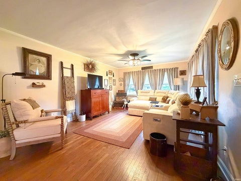 Tiny photo for 721 MAPLECREST Avenue, Kokomo, IN 46902 (MLS # 202639217)
