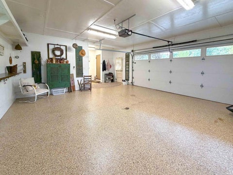 Tiny photo for 721 MAPLECREST Avenue, Kokomo, IN 46902 (MLS # 202639217)