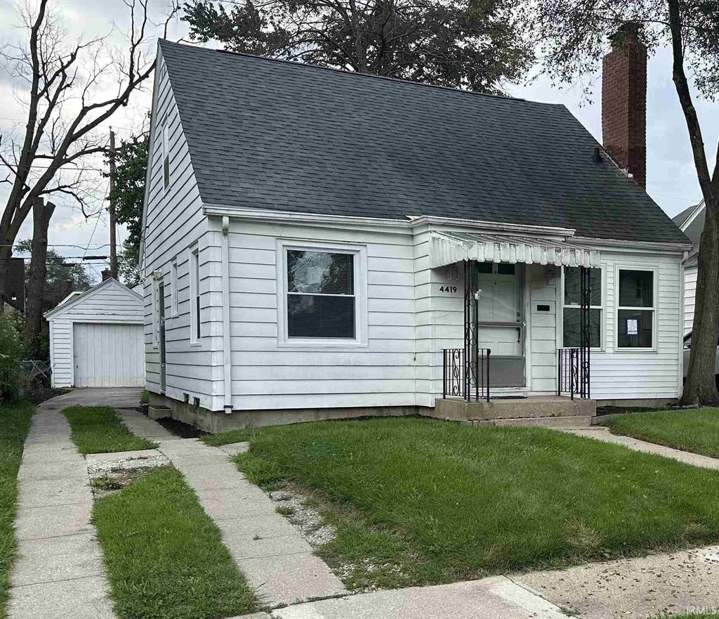 Photo of 4419 Wilmette Street, Fort Wayne, IN 46806 (MLS # 202636762)