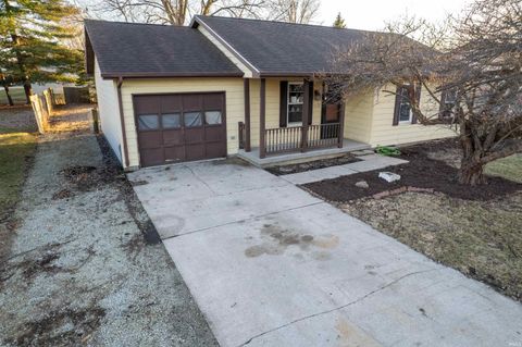 Tiny photo for 1006 E DELPHI Pike, Converse, IN 46919 (MLS # 202606407)