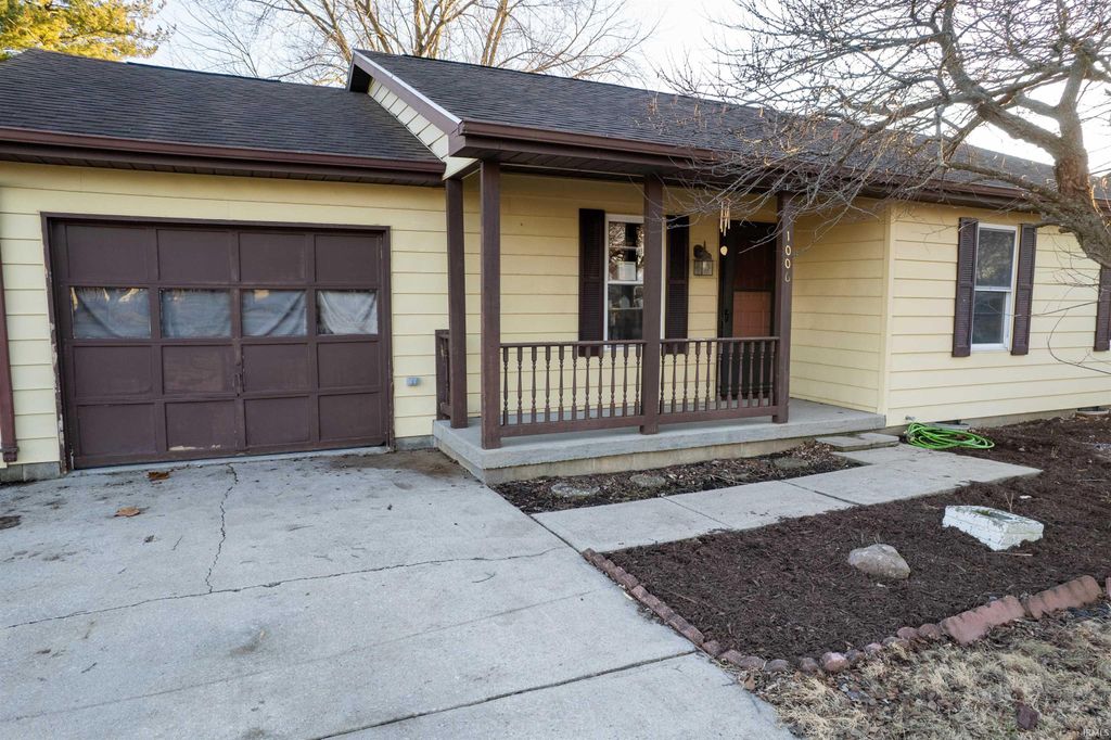 Photo of 1006 E DELPHI Pike, Converse, IN 46919 (MLS # 202606407)