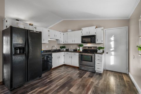 Tiny photo for 1006 E DELPHI Pike, Converse, IN 46919 (MLS # 202606407)