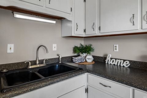 Tiny photo for 1006 E DELPHI Pike, Converse, IN 46919 (MLS # 202606407)