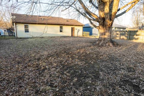 Tiny photo for 1006 E DELPHI Pike, Converse, IN 46919 (MLS # 202606407)