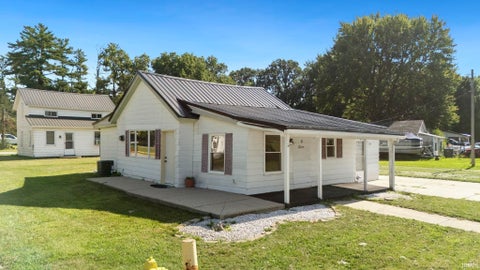 Tiny photo for 902 N 7th Street, Goshen, IN 46528 (MLS # 202629980)
