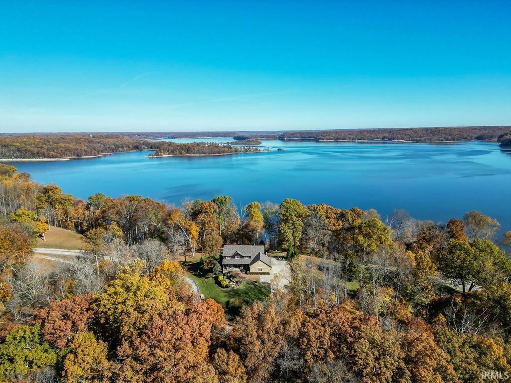 Photo of 2753 E Pedigo Bay Drive, Bloomington, IN 47401 (MLS # 202613891)