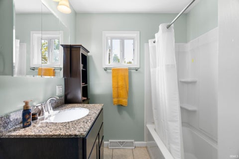 Tiny photo for 5203 E 400 N, Lafayette, IN 47905 (MLS # 202643980)