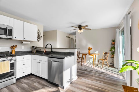 Tiny photo for 5203 E 400 N, Lafayette, IN 47905 (MLS # 202643980)