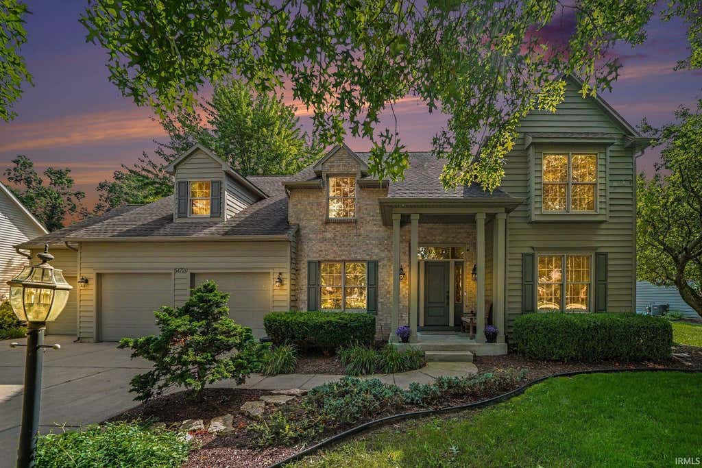 Photo of 54720 Beaver Creek Trail, Mishawaka, IN 46545 (MLS # 202633896)