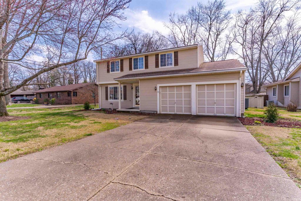 Photo of 6721 Lincoln Avenue, Evansville, IN 47715 (MLS # 202607311)