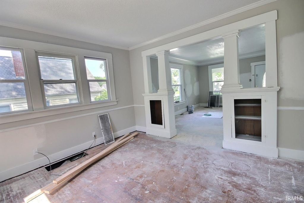 Photo of 2904 Thompson Avenue, Fort Wayne, IN 46807 (MLS # 202619761)