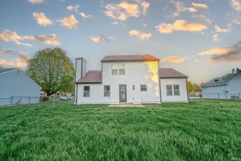 Tiny photo for 812 Woodmere Drive, Lafayette, IN 47905 (MLS # 202613657)