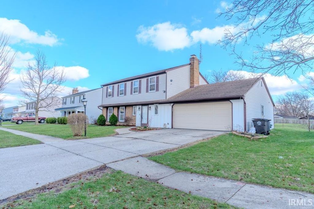 Photo of 6124 Vance Avenue, Fort Wayne, IN 46815 (MLS # 202609998)