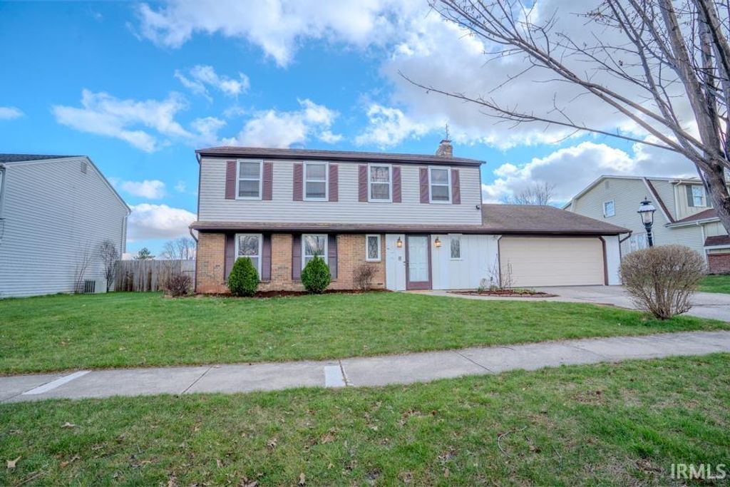 Photo of 6124 Vance Avenue, Fort Wayne, IN 46815 (MLS # 202609998)