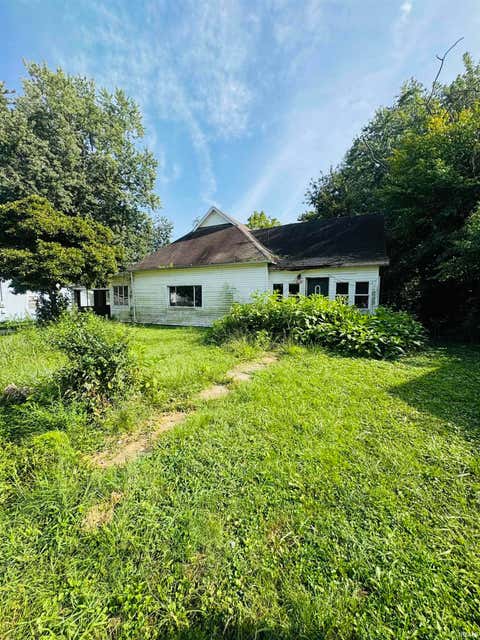 Photo of 940 Newby Street, Mitchell, IN 47446 (MLS # 202635263)