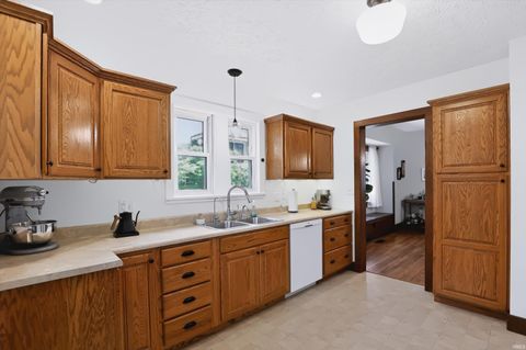 Tiny photo for 820 Shawnee Avenue, Lafayette, IN 47905 (MLS # 202622831)