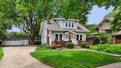 Tiny photo for 820 Shawnee Avenue, Lafayette, IN 47905 (MLS # 202622831)