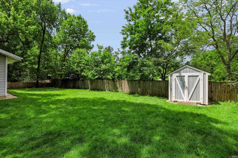 Tiny photo for 820 Shawnee Avenue, Lafayette, IN 47905 (MLS # 202622831)