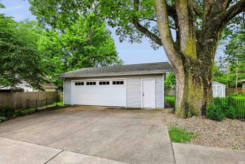Tiny photo for 820 Shawnee Avenue, Lafayette, IN 47905 (MLS # 202622831)