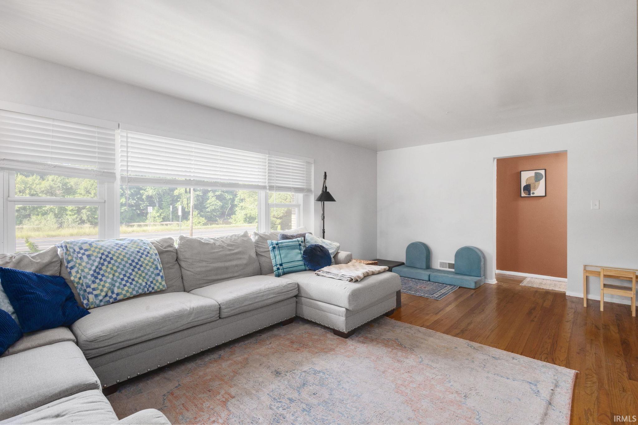 South Bend, Indiana 46617, United States, 4 Bedrooms Bedrooms, ,3 BathroomsBathrooms,Residential,Active,169717