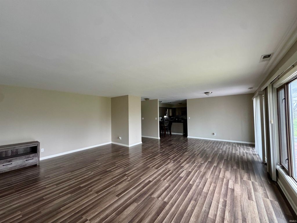 Photo of 2729 Inwood Drive, Fort Wayne, IN 46815 (MLS # 202610395)