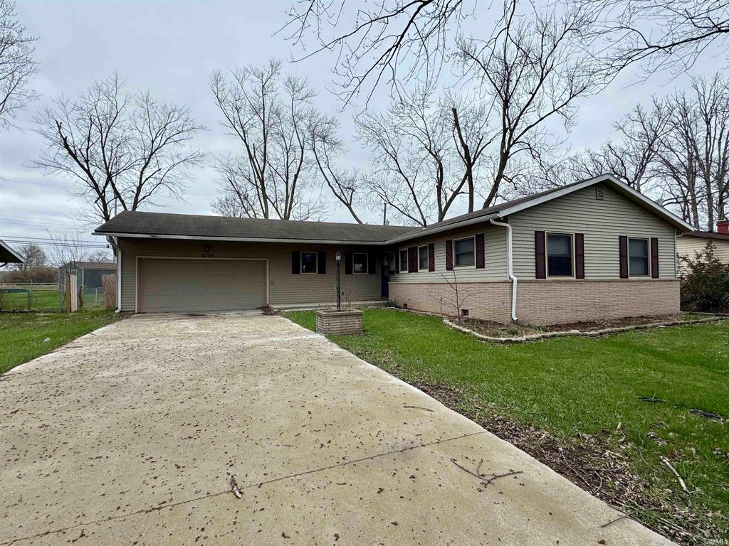 Photo of 2729 Inwood Drive, Fort Wayne, IN 46815 (MLS # 202610395)