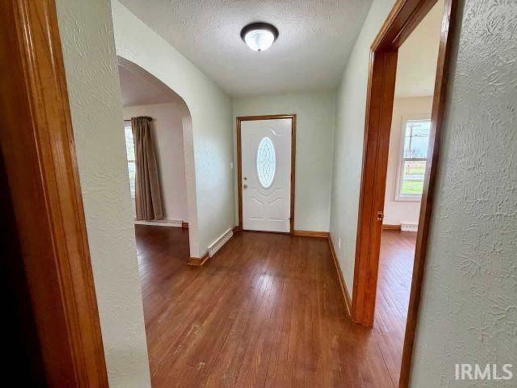 Photo of 1410 Williams Street, Angola, IN 46703 (MLS # 202610687)