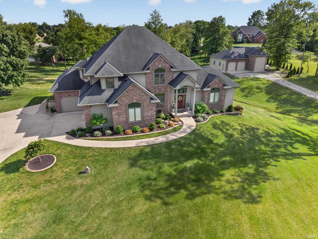 Photo of 2131 W LANTERN Lane, Marion, IN 46952 (MLS # 202621549)