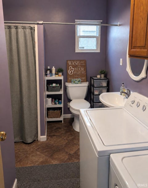 Tiny photo for 925 S 2Nd Street, Elkhart, IN 46516 (MLS # 202639278)
