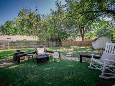 Tiny photo for 2014 Eastland Court, Evansville, IN 47715 (MLS # 202634739)