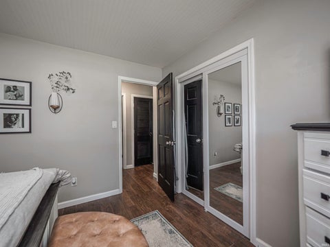 Tiny photo for 2014 Eastland Court, Evansville, IN 47715 (MLS # 202634739)