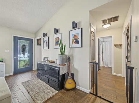 Tiny photo for 2014 Eastland Court, Evansville, IN 47715 (MLS # 202634739)