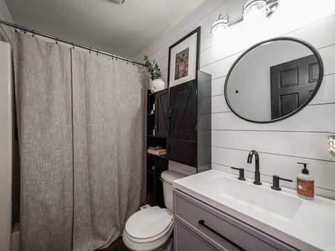 Tiny photo for 2014 Eastland Court, Evansville, IN 47715 (MLS # 202634739)