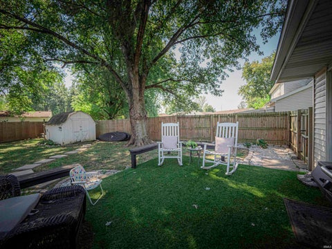Tiny photo for 2014 Eastland Court, Evansville, IN 47715 (MLS # 202634739)