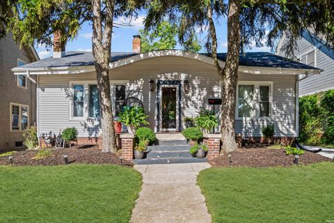 Photo of 867 Shawnee Avenue, Lafayette, IN 47905 (MLS # 202539385)