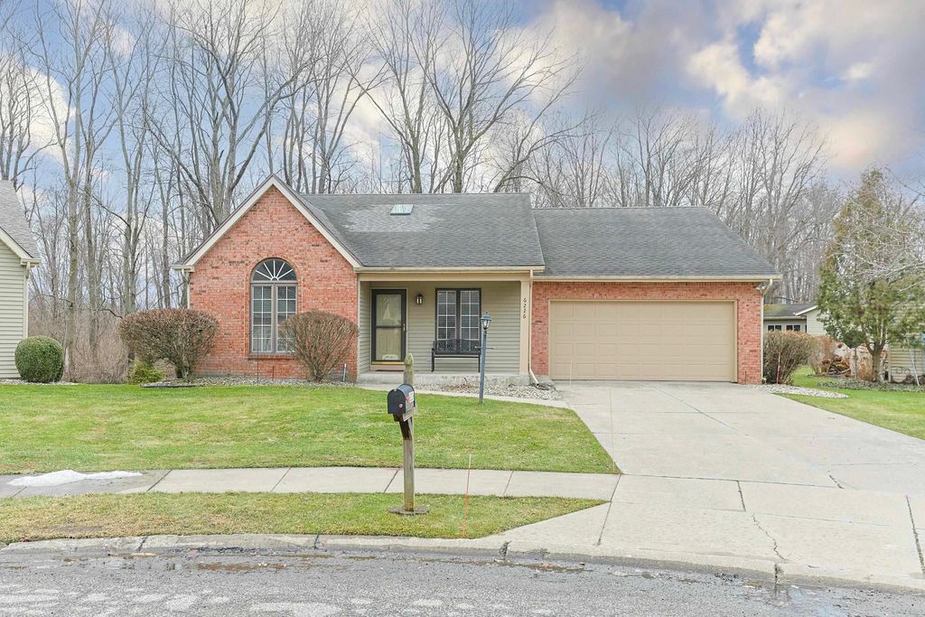 Photo of 6226 Sudbury Court, South Bend, IN 46614 (MLS # 202605525)