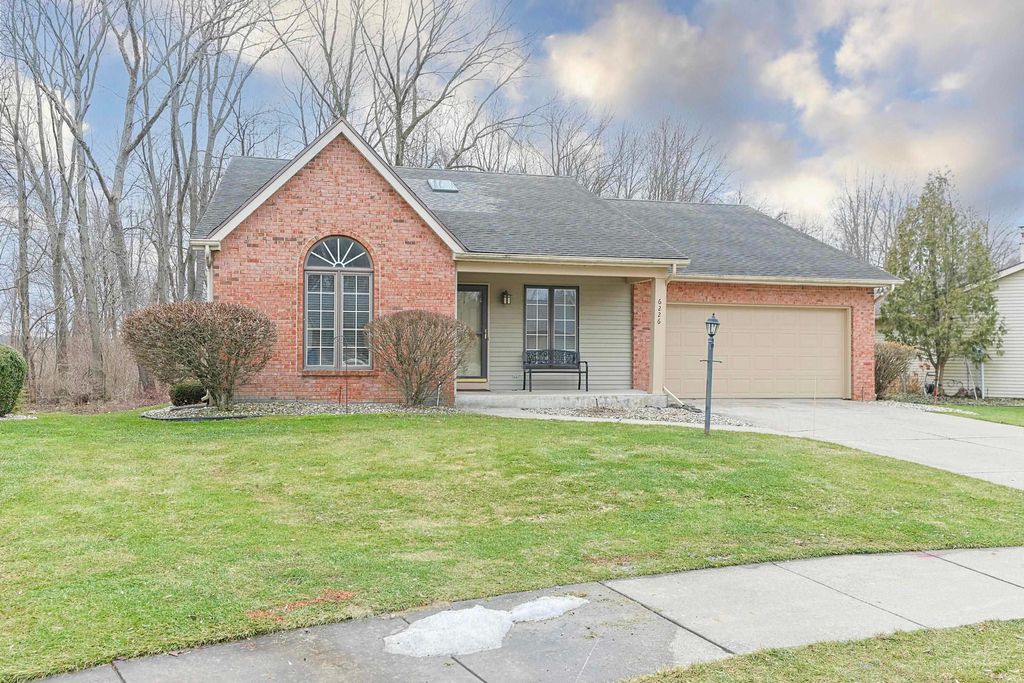Photo of 6226 Sudbury Court, South Bend, IN 46614 (MLS # 202605525)