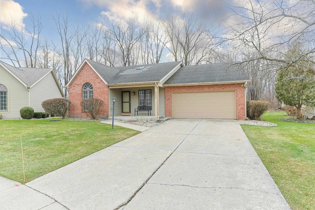 Photo of 6226 Sudbury Court, South Bend, IN 46614 (MLS # 202605525)