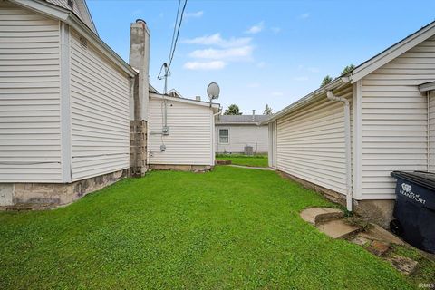 Tiny photo for 358 Sims Street, Frankfort, IN 46041 (MLS # 202616990)